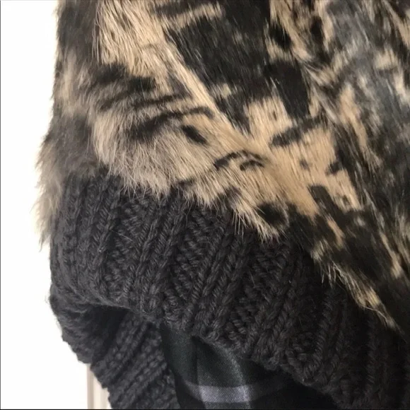 SAKS Gorgeous Fur Coat/Cape